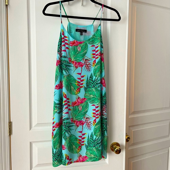 Summer dress - Picture 1 of 7